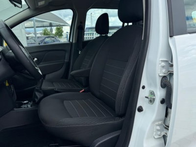 Dacia Logan MCV 1.0 TCe 12V 100CV ECO-G 15th Anniversary (16)