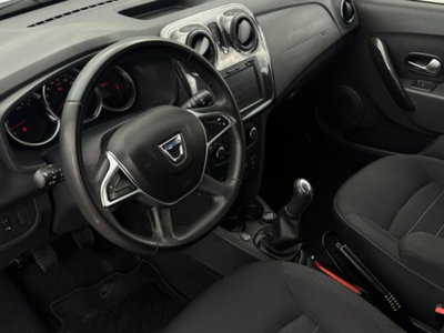Dacia Logan MCV 1.0 TCe 12V 100CV ECO-G 15th Anniversary (7)