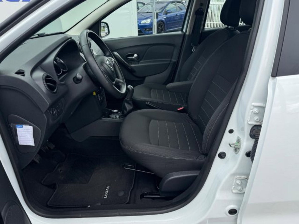 Dacia Logan MCV 1.0 TCe 12V 100CV ECO-G 15th Anniversary (9)
