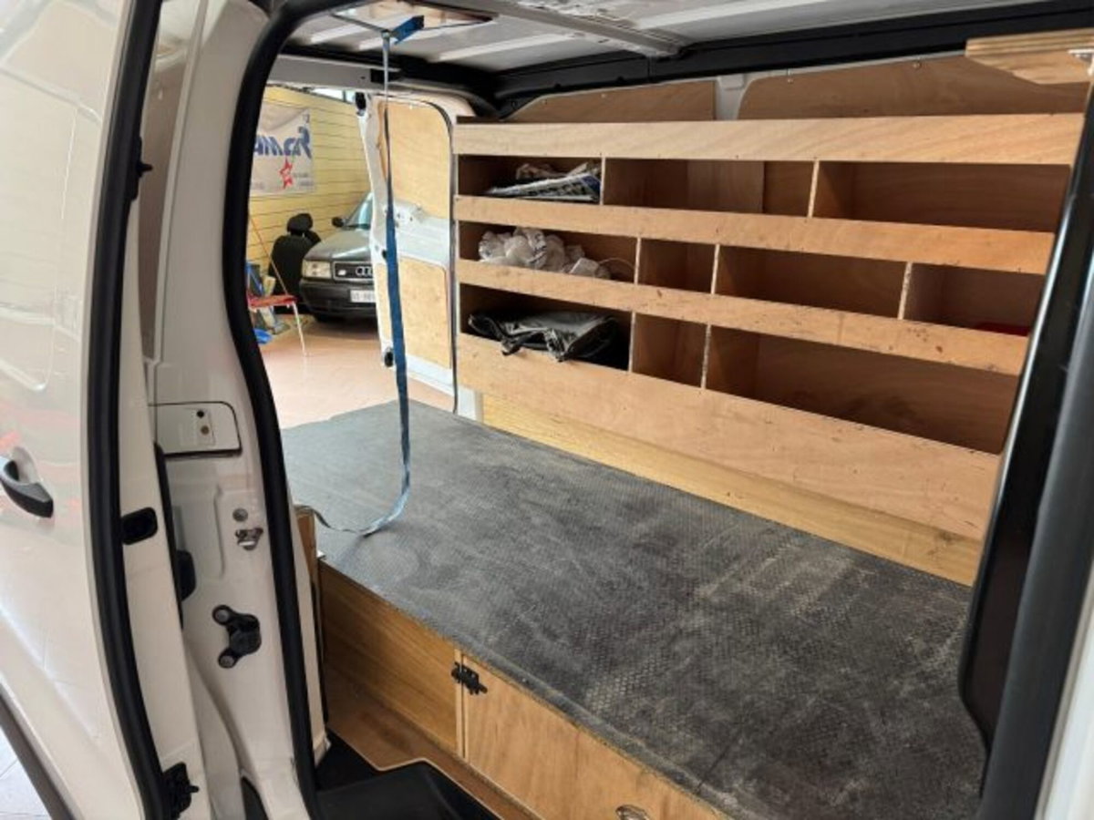 Citroen Jumpy Furgone 1.5 BlueHDi 100 S&S PL-TN Furgone M Club (11)