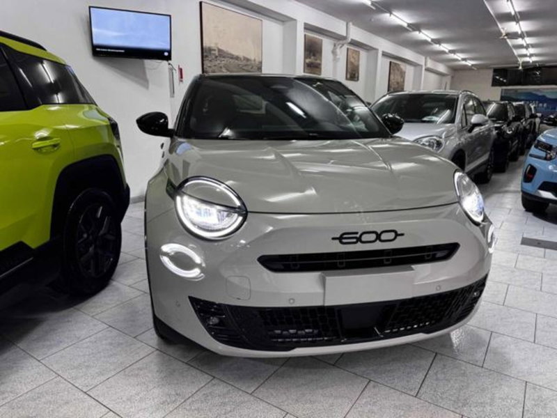 Fiat 600 1.2 hybrid Sport Edizione Milano Cortina 2026 145cv auto