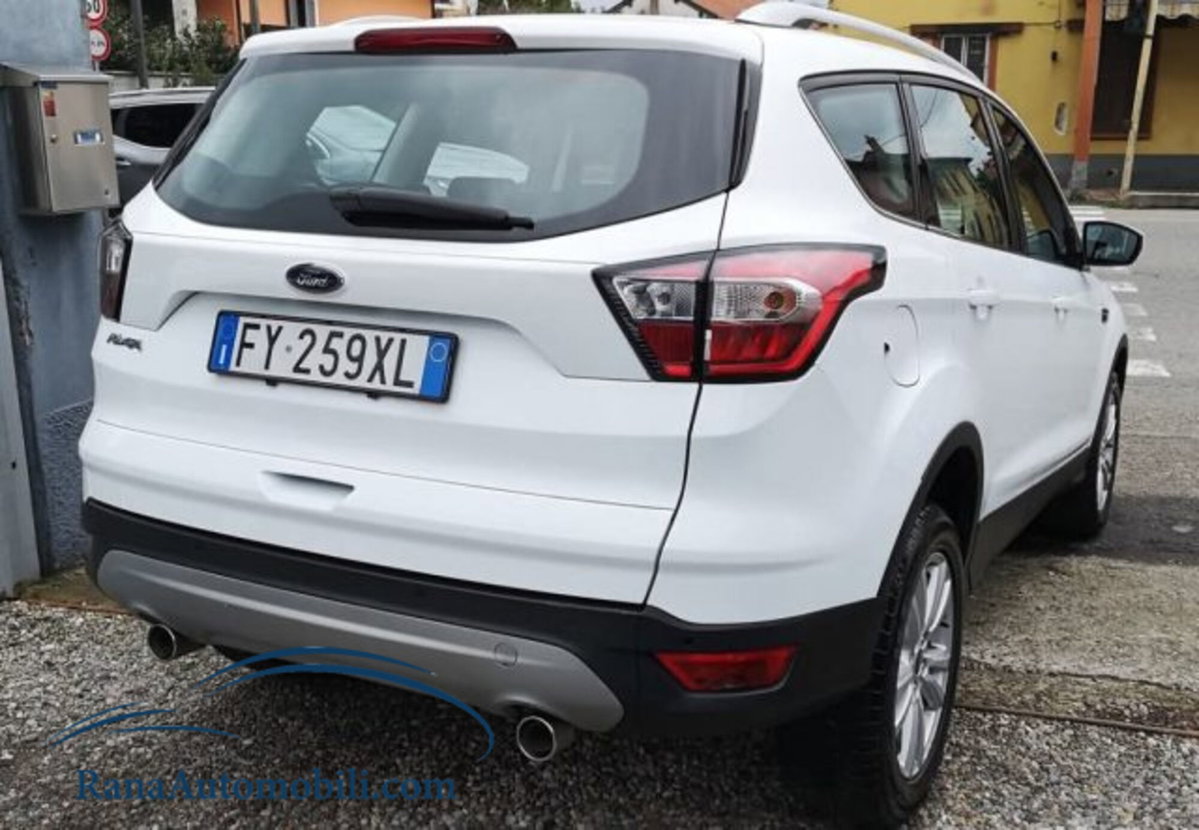 Ford Kuga 1.5 TDCI 120CV S&S 2WD Powershift ST-Line Business (11)