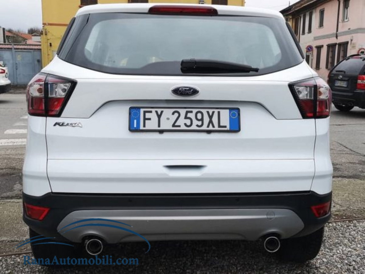 Ford Kuga 1.5 TDCI 120CV S&S 2WD Powershift ST-Line Business (8)
