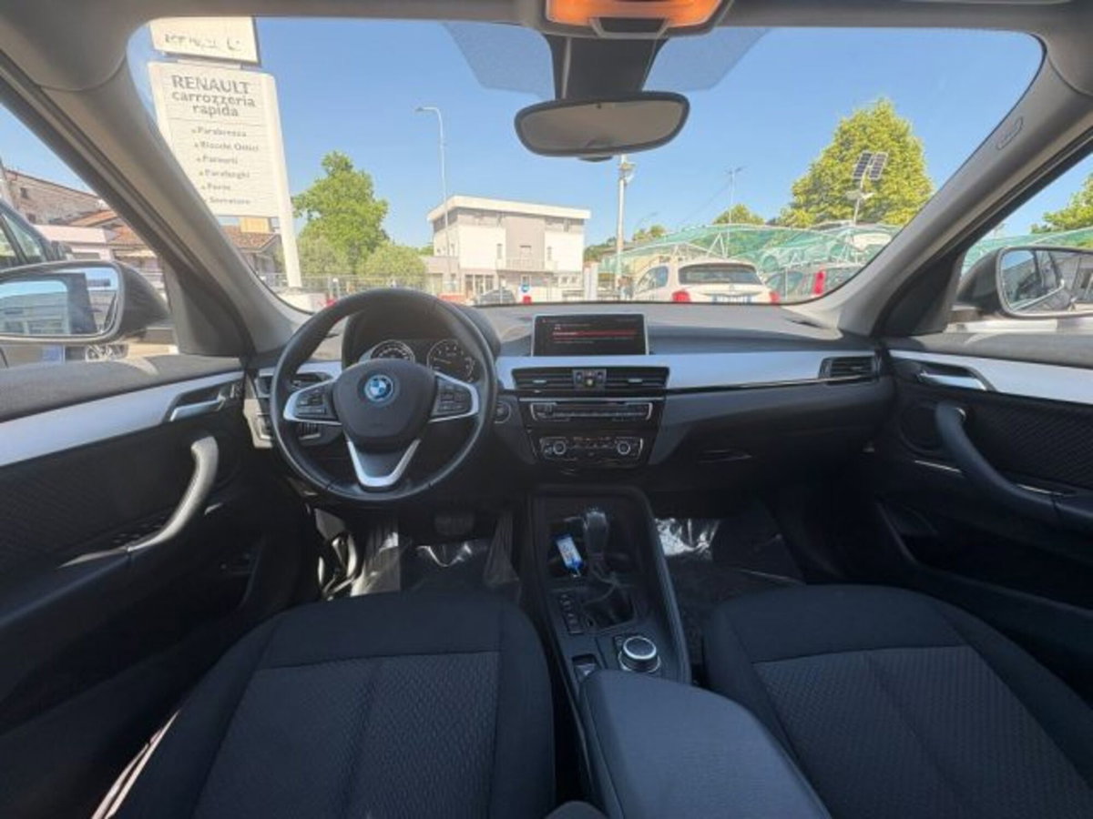 BMW X1 xDrive25e Business Advantage (2)