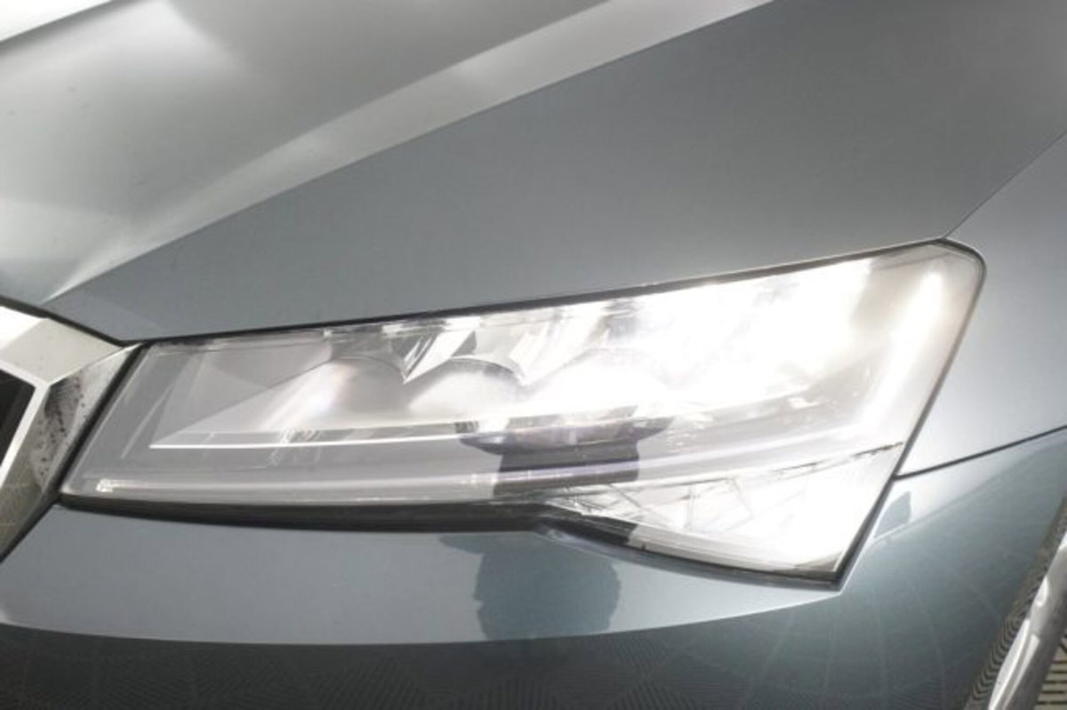 Skoda Superb Station Wagon 1.6 TDI SCR DSG Wagon Executive (15)