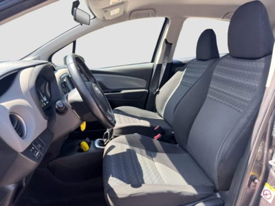 Toyota Yaris 1.0 5 porte (10)