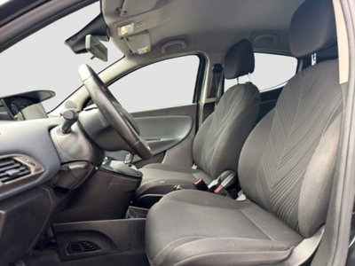 Lancia Ypsilon 1.0 FireFly 5 porte S&S Hybrid Ecochic A. Ferretti (10)