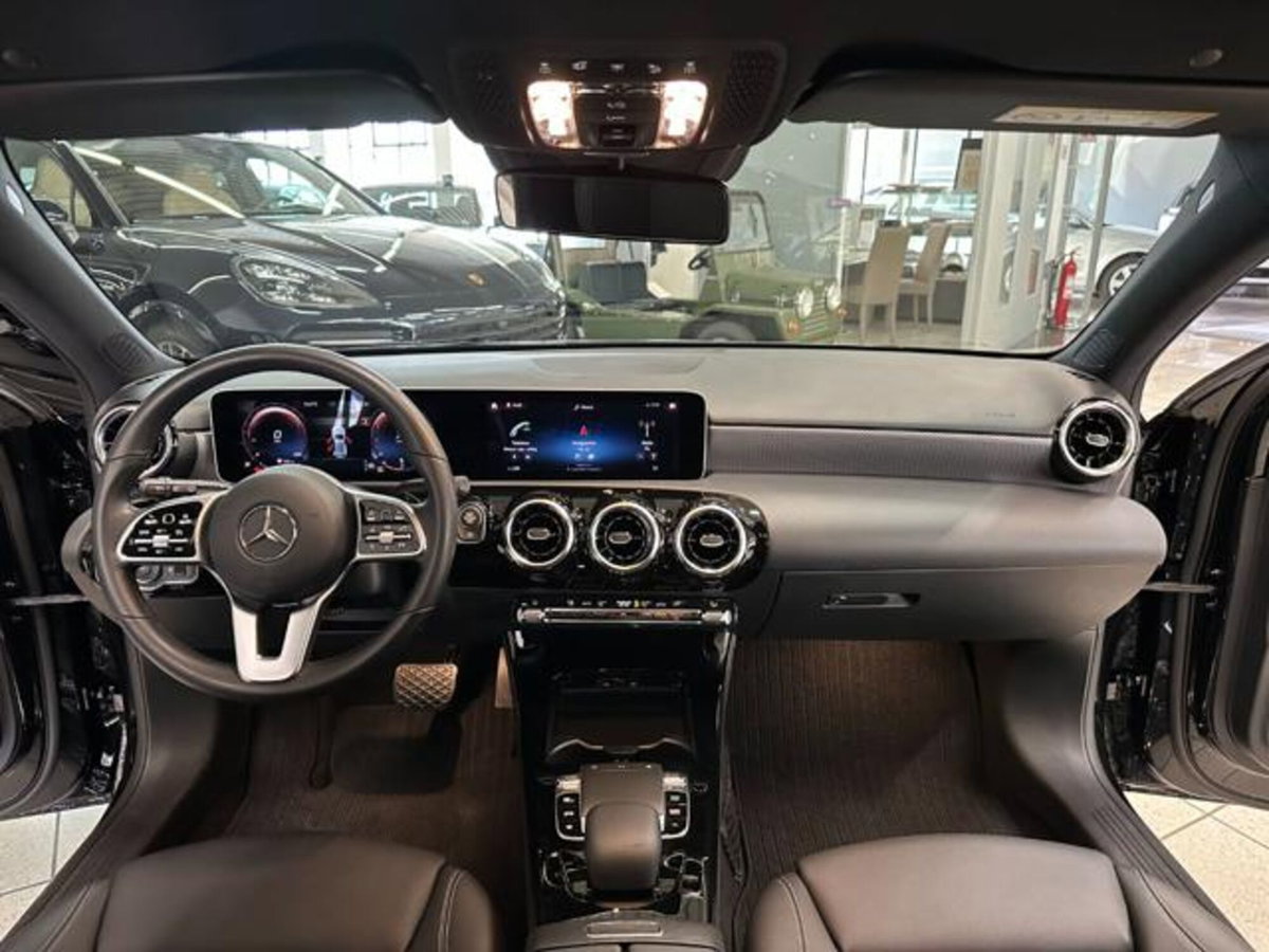 Mercedes-Benz Classe A Sedan 220 Automatic 4p. Business (8)