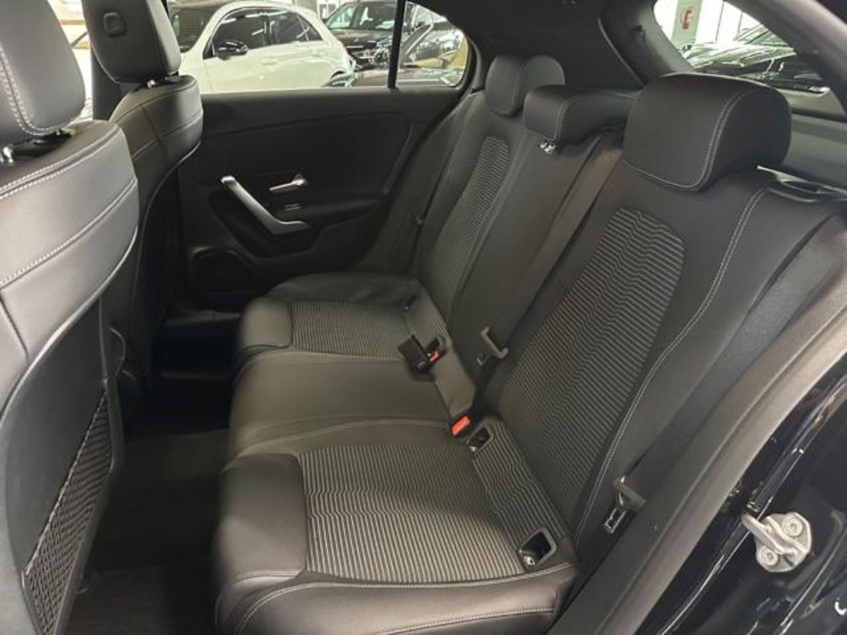 Mercedes-Benz Classe A Sedan 220 Automatic 4p. Business (11)