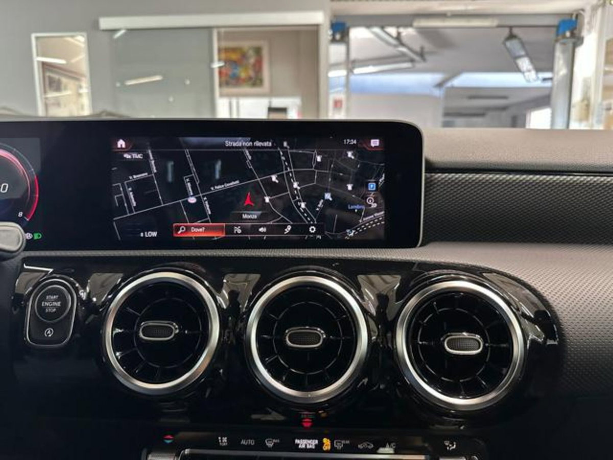 Mercedes-Benz Classe A Sedan 220 Automatic 4p. Business (17)