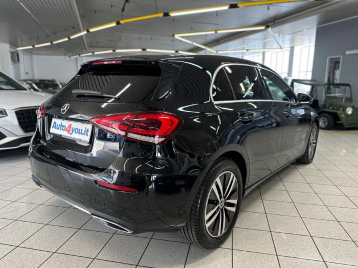 Mercedes-Benz Classe A Sedan 220 Automatic 4p. Business (3)