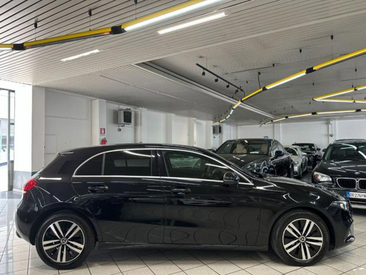 Mercedes-Benz Classe A Sedan 220 Automatic 4p. Business (5)