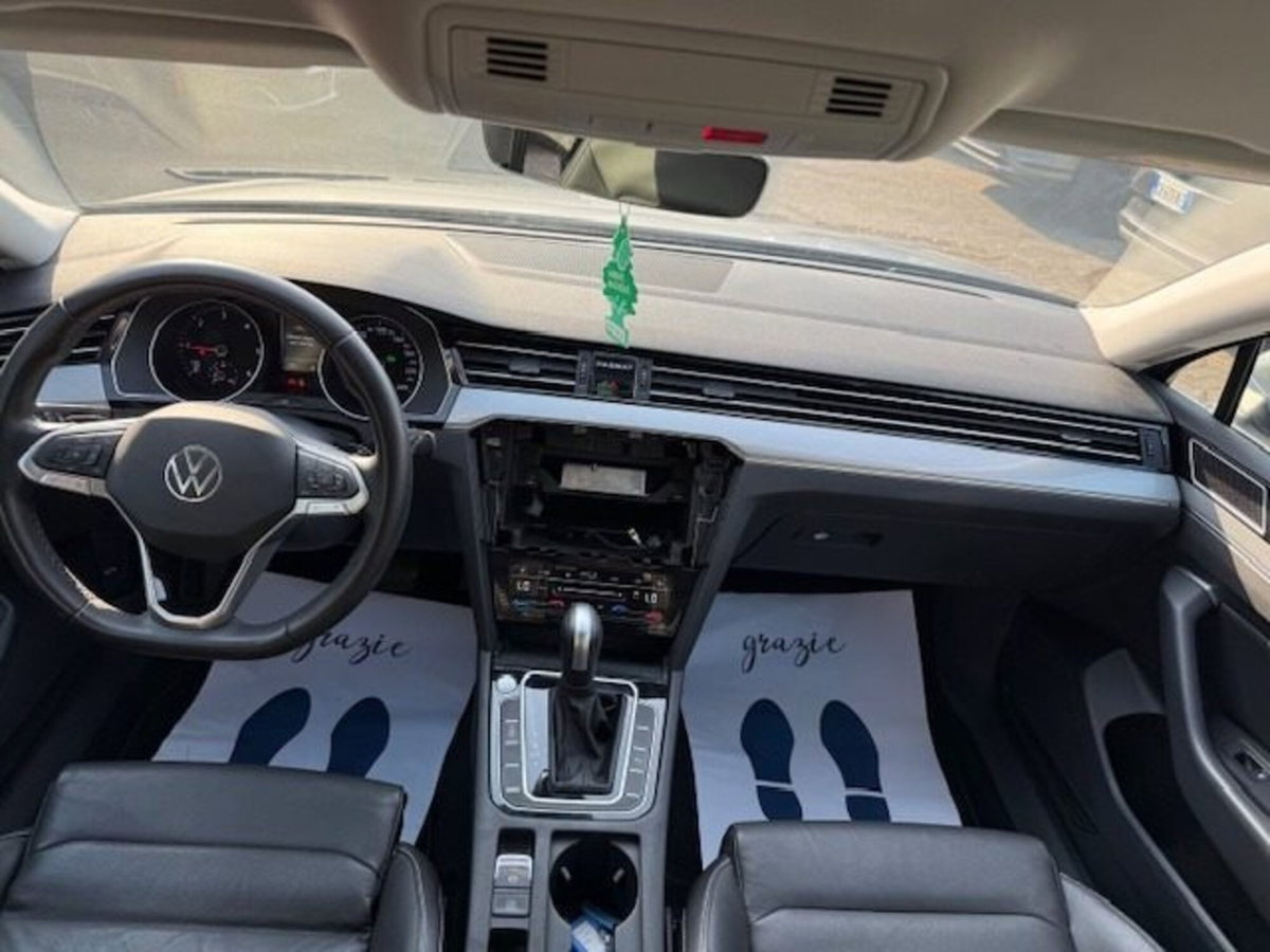 Volkswagen Passat Variant 2.0 TDI SCR 122 CV EVO DSG Business (7)