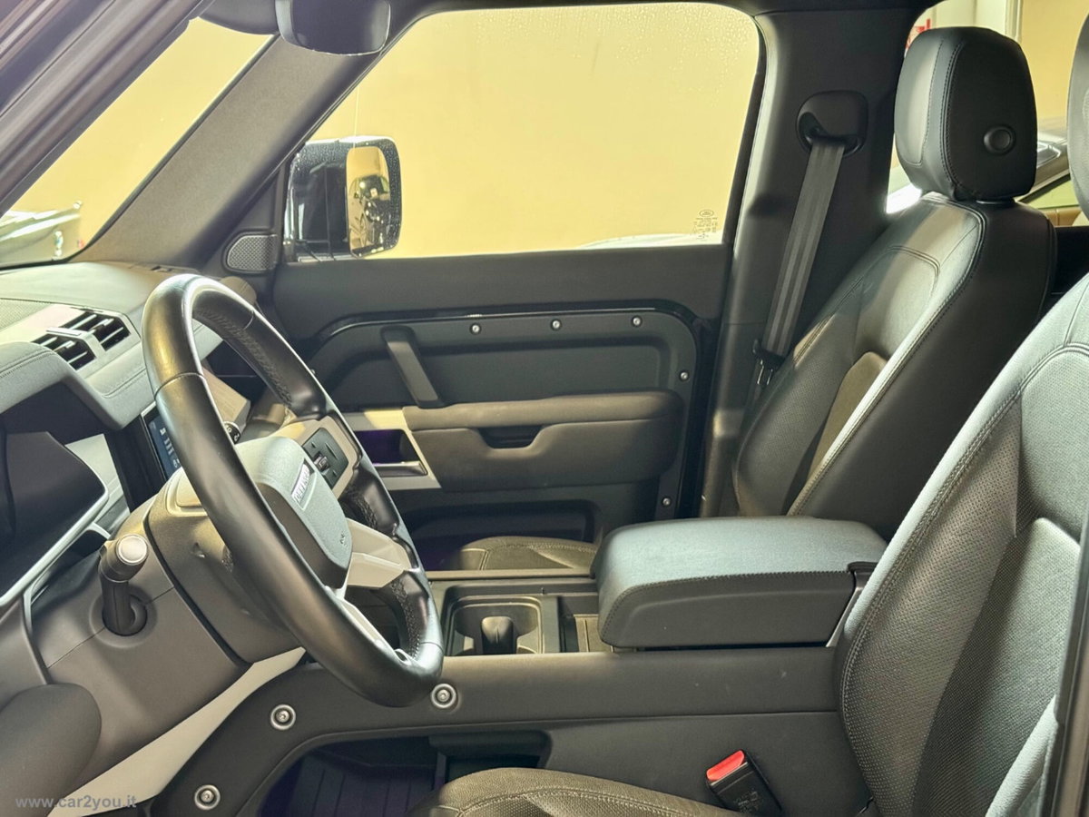 Land Rover Defender 110 3.0d mhev X-Dynamic SE awd 200cv auto 7p.ti (10)