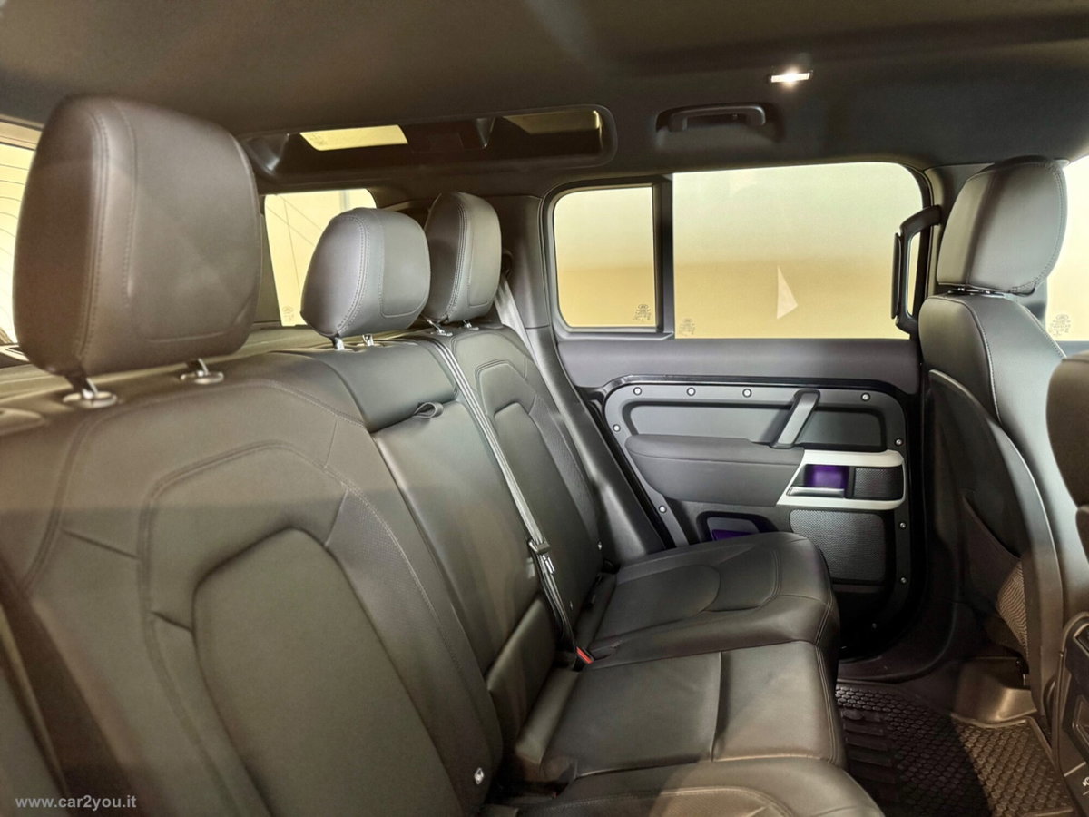 Land Rover Defender 110 3.0d mhev X-Dynamic SE awd 200cv auto 7p.ti (18)