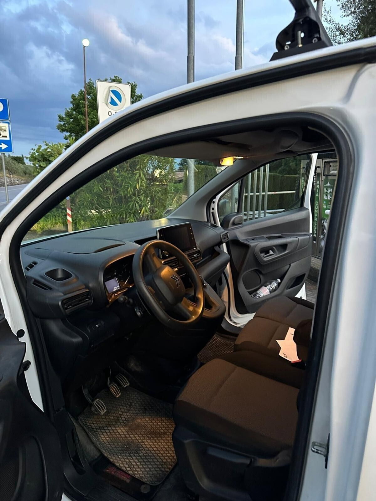 Citroen Berlingo BlueHDi 100 M Feel (7)