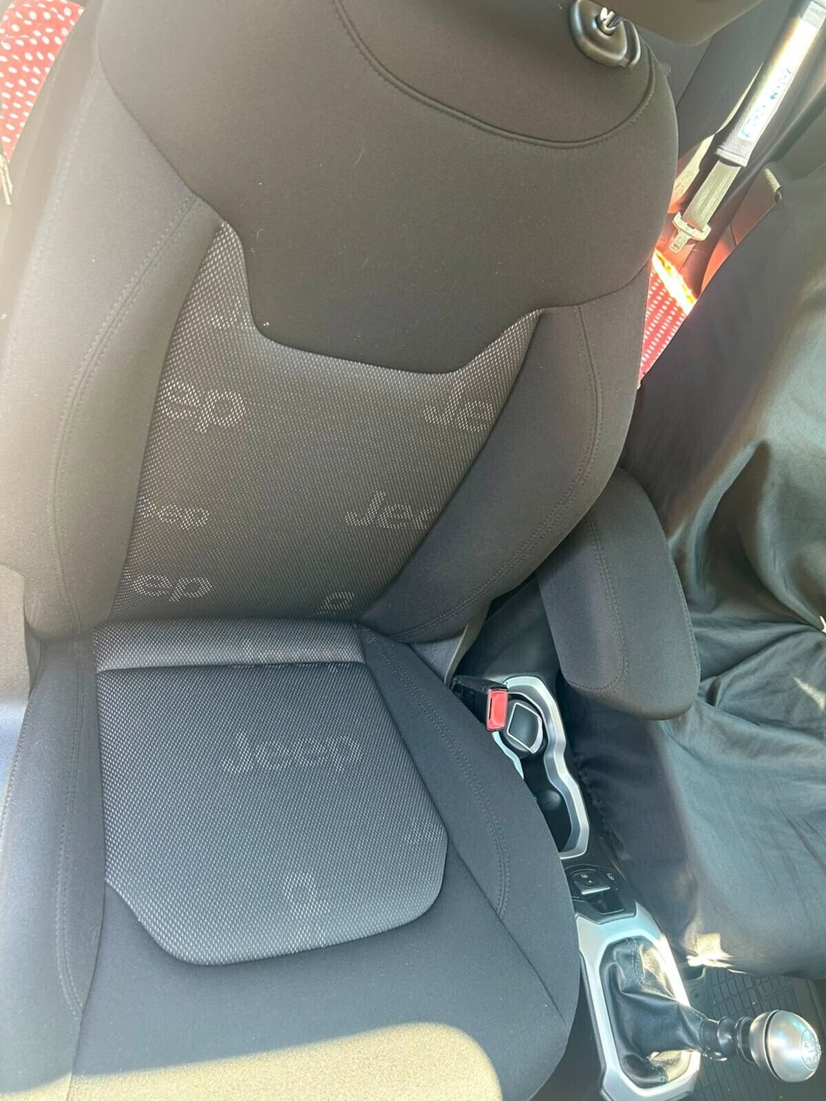 Jeep Renegade 1.6 Mjt 120 CV Limited (6)