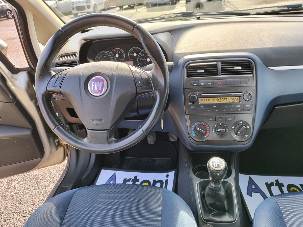Fiat Grande Punto 1.2 5 porte Active (11)