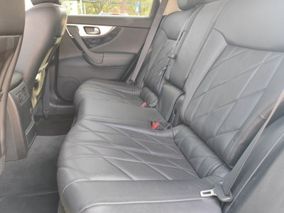 Infiniti FX FX30d S Premium (10)