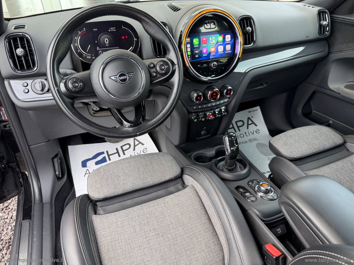 MINI Mini Countryman 2.0 Cooper D Essential Countryman (17)