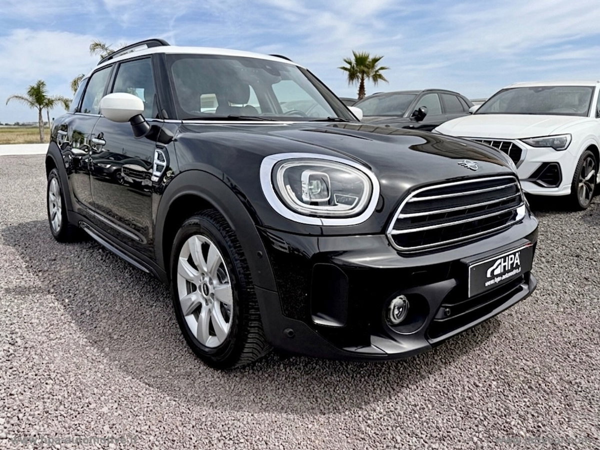 MINI Mini Countryman 2.0 Cooper D Essential Countryman (3)