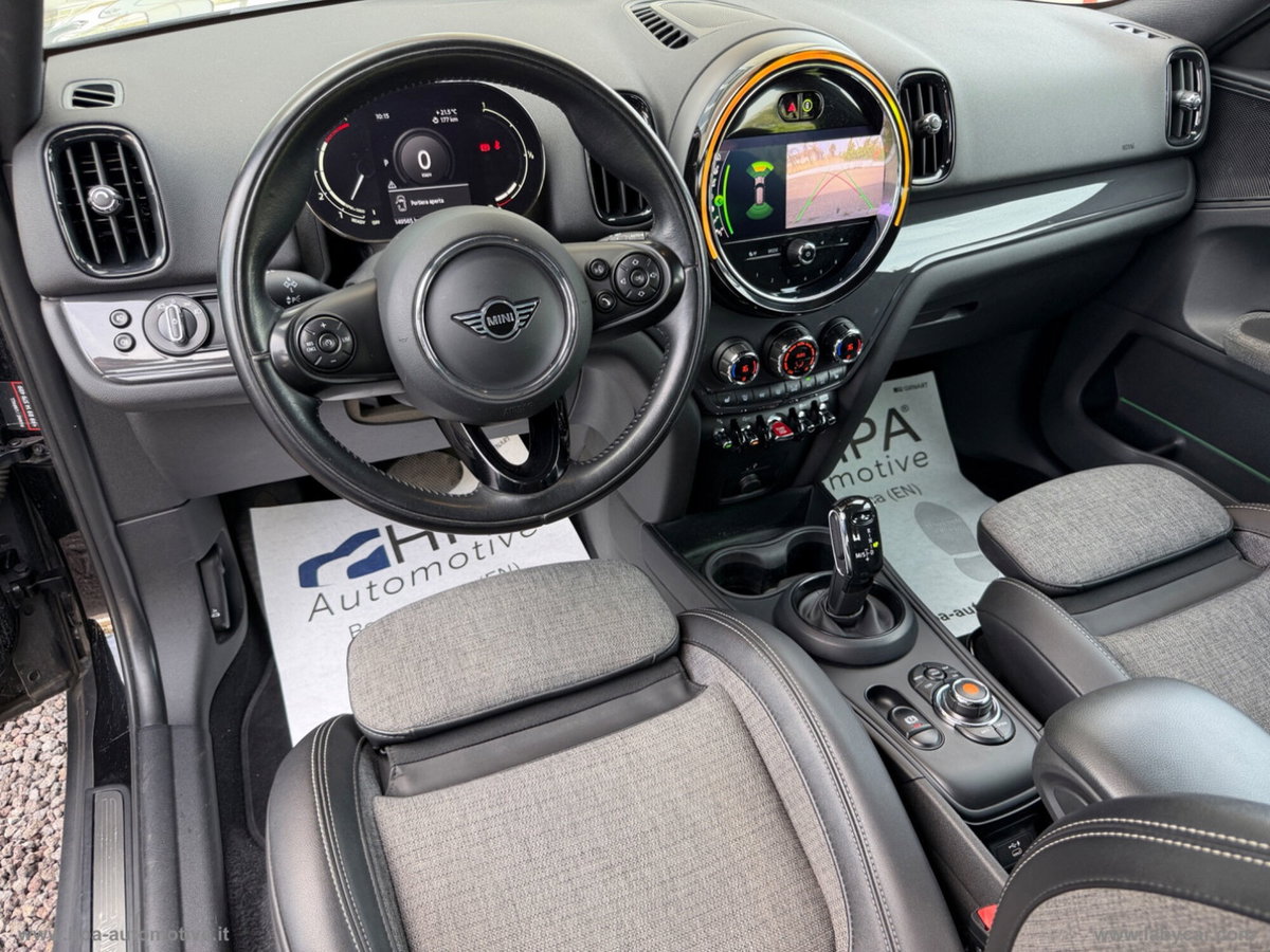 MINI Mini Countryman 2.0 Cooper D Essential Countryman (9)