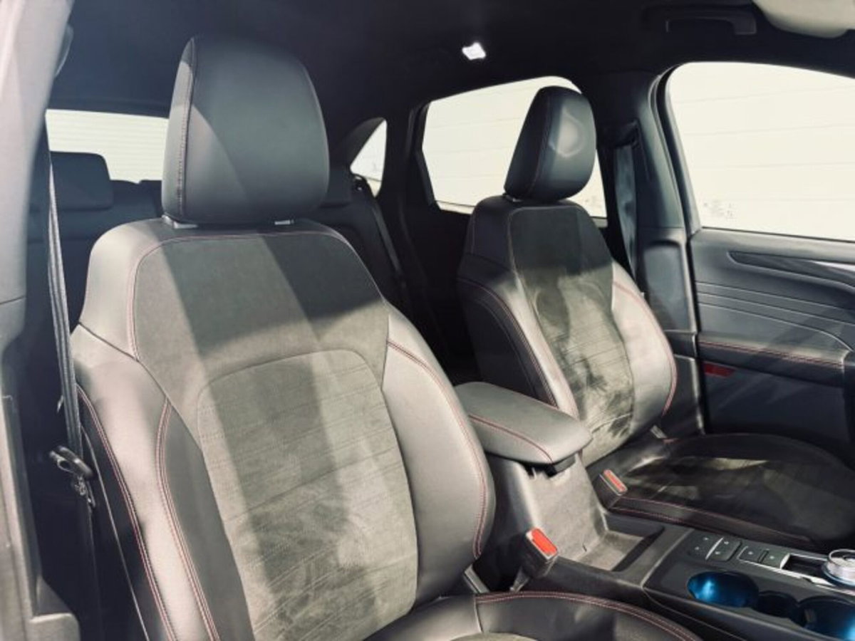 Ford Kuga 2.0 EcoBlue 120 CV aut. 2WD ST-Line X (14)