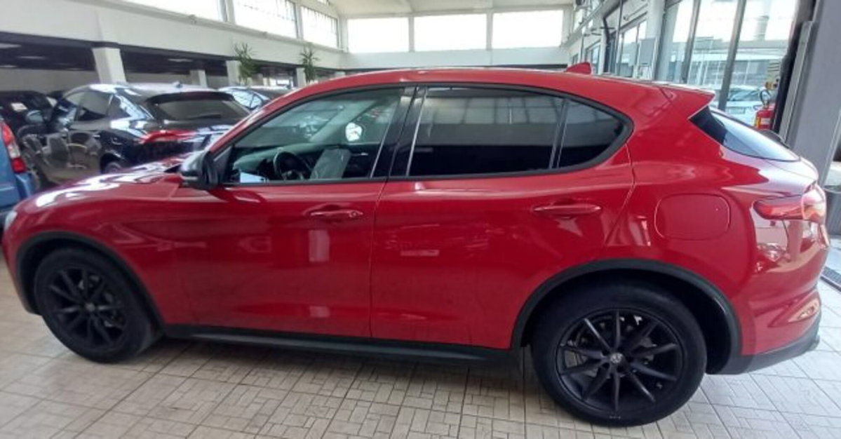 Alfa Romeo Stelvio Stelvio 2.2 Turbodiesel 160 CV AT8 RWD Super Business (4)