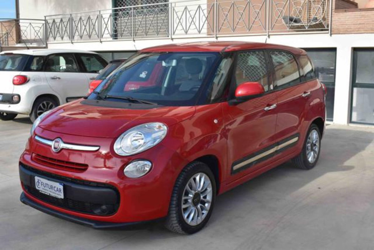 Fiat 500L Living 1.6 Multijet 105 CV Business (2)
