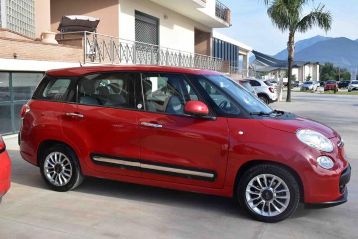 Fiat 500L Living 1.6 Multijet 105 CV Business (5)