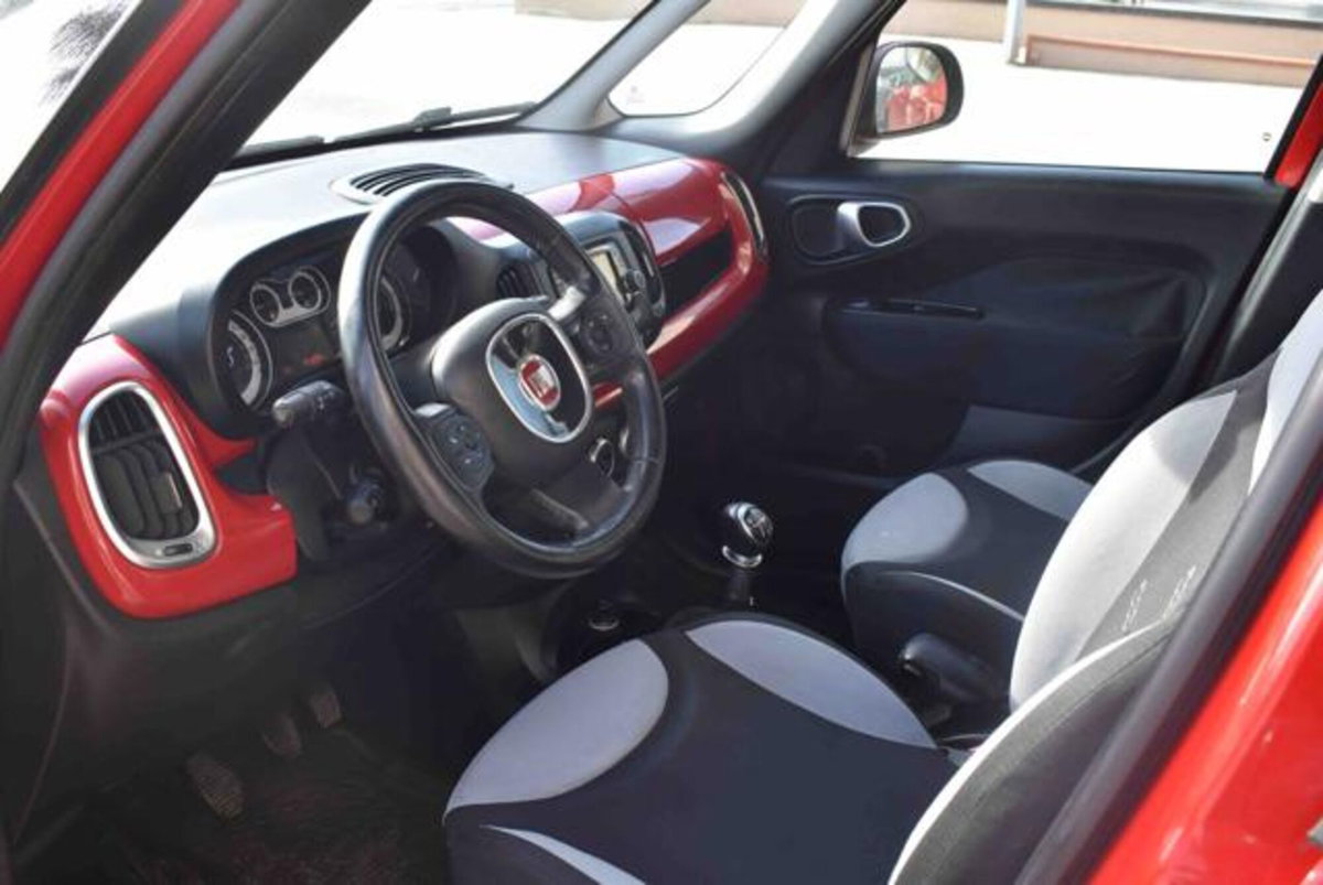 Fiat 500L Living 1.6 Multijet 105 CV Business (6)