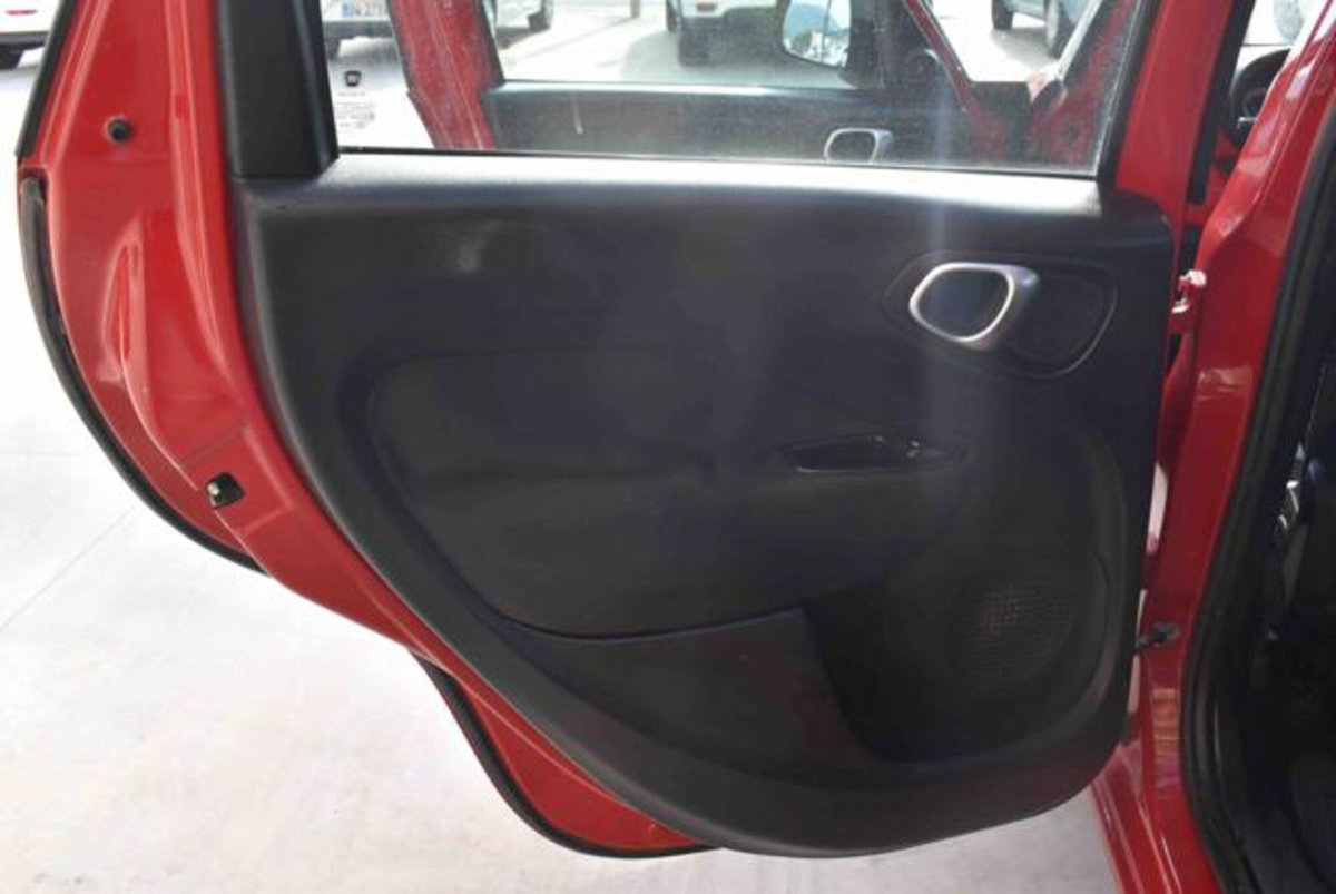 Fiat 500L Living 1.6 Multijet 105 CV Business (9)