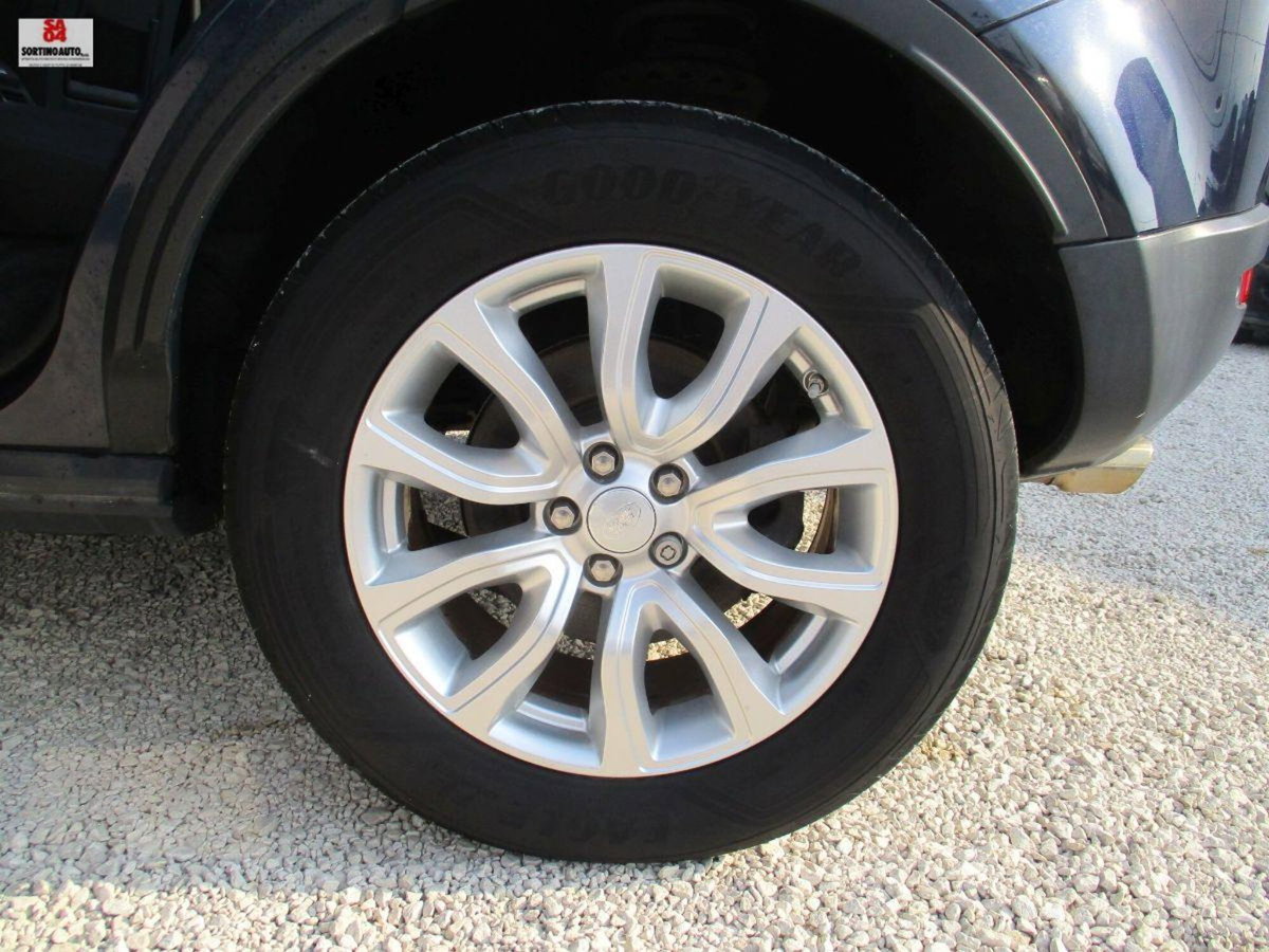 Land Rover Range Rover Evoque 2.0 TD4 150 CV 5p. SE (7)