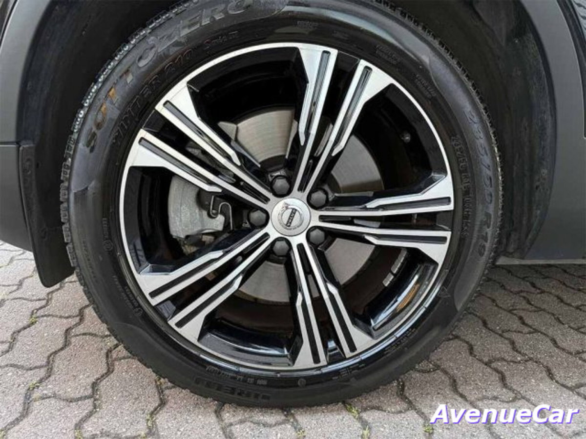 Volvo XC40 T4 Recharge Plug-in Hybrid Inscription Expression (9)