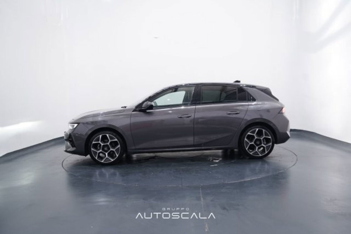 Opel Astra 1.2 Turbo 130 CV GS Line (3)