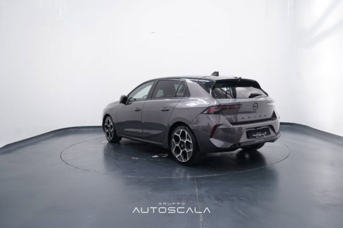 Opel Astra 1.2 Turbo 130 CV GS Line (4)