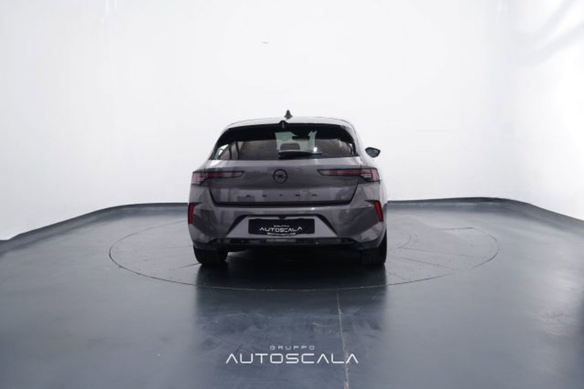 Opel Astra 1.2 Turbo 130 CV GS Line (5)