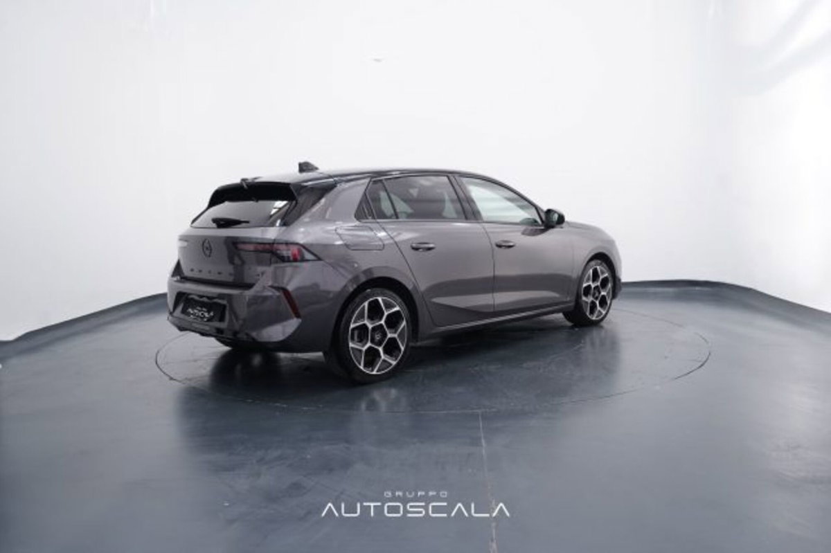 Opel Astra 1.2 Turbo 130 CV GS Line (6)