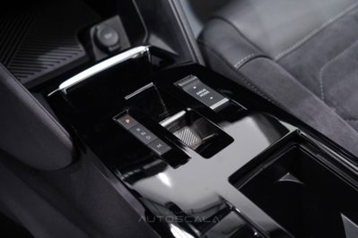 Citroen C4 PureTech 130 S&S EAT8 Shine (16)