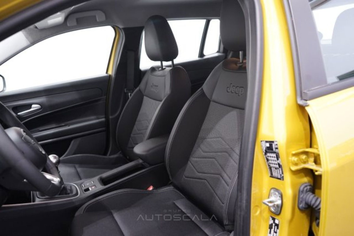 Jeep Avenger 1.2 turbo Altitude fwd 100cv (11)