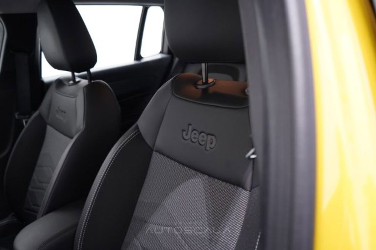 Jeep Avenger 1.2 turbo Altitude fwd 100cv (12)