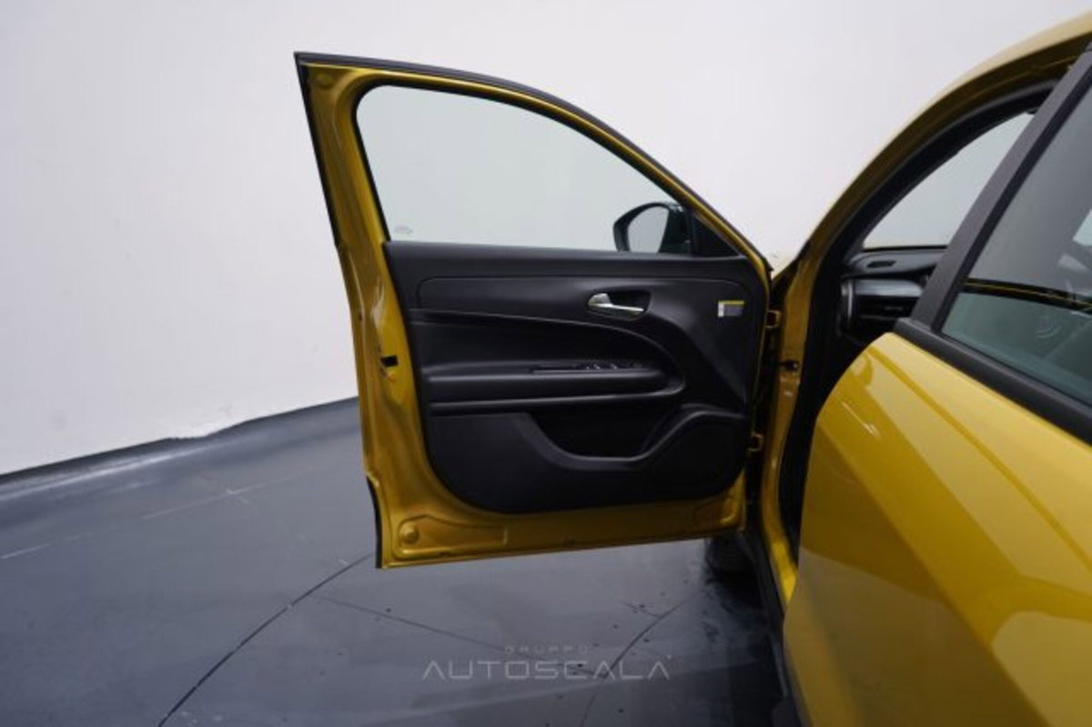 Jeep Avenger 1.2 turbo Altitude fwd 100cv (9)