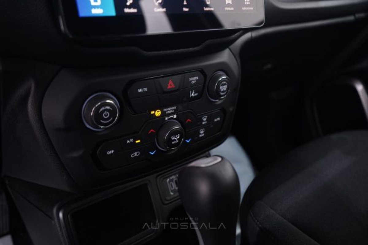 Jeep Renegade 1.5 turbo t4 mhev Altitude 2wd dct (16)