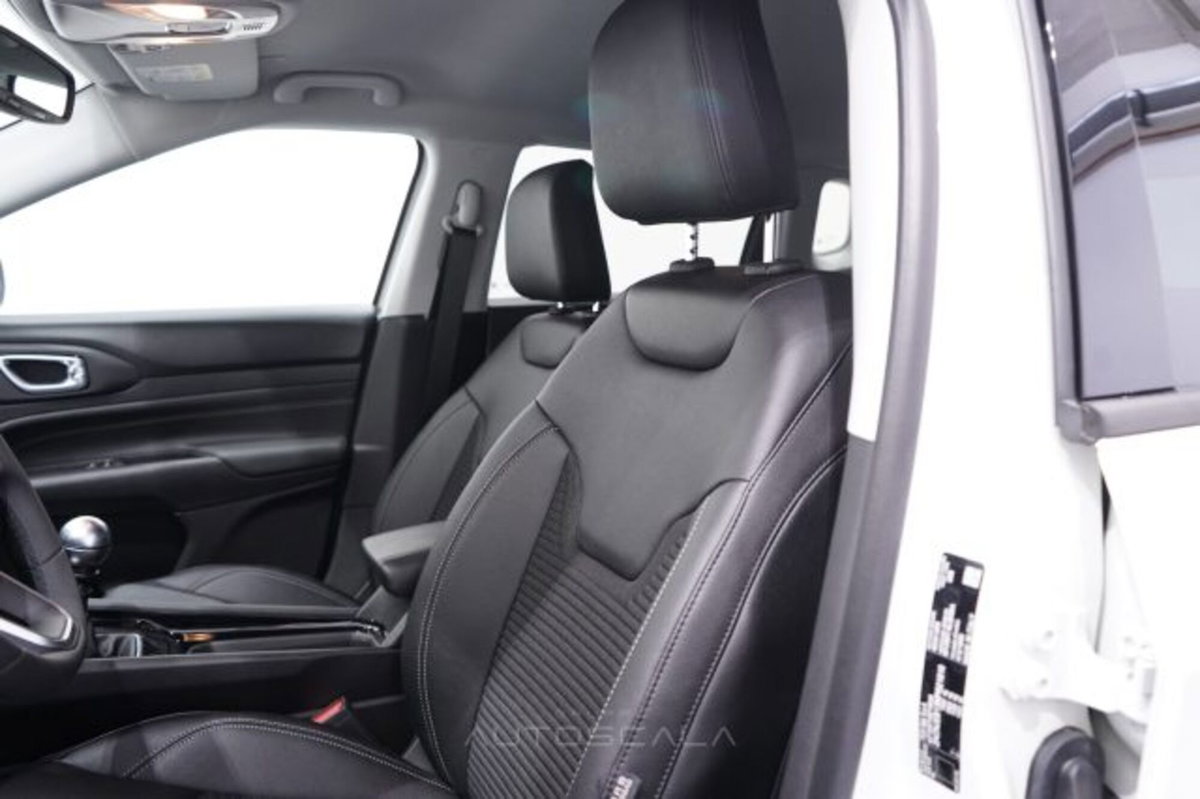 Jeep Compass 1.3 Turbo T4 2WD Night Eagle (11)