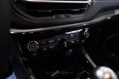 Jeep Compass 1.3 Turbo T4 2WD Night Eagle (11)