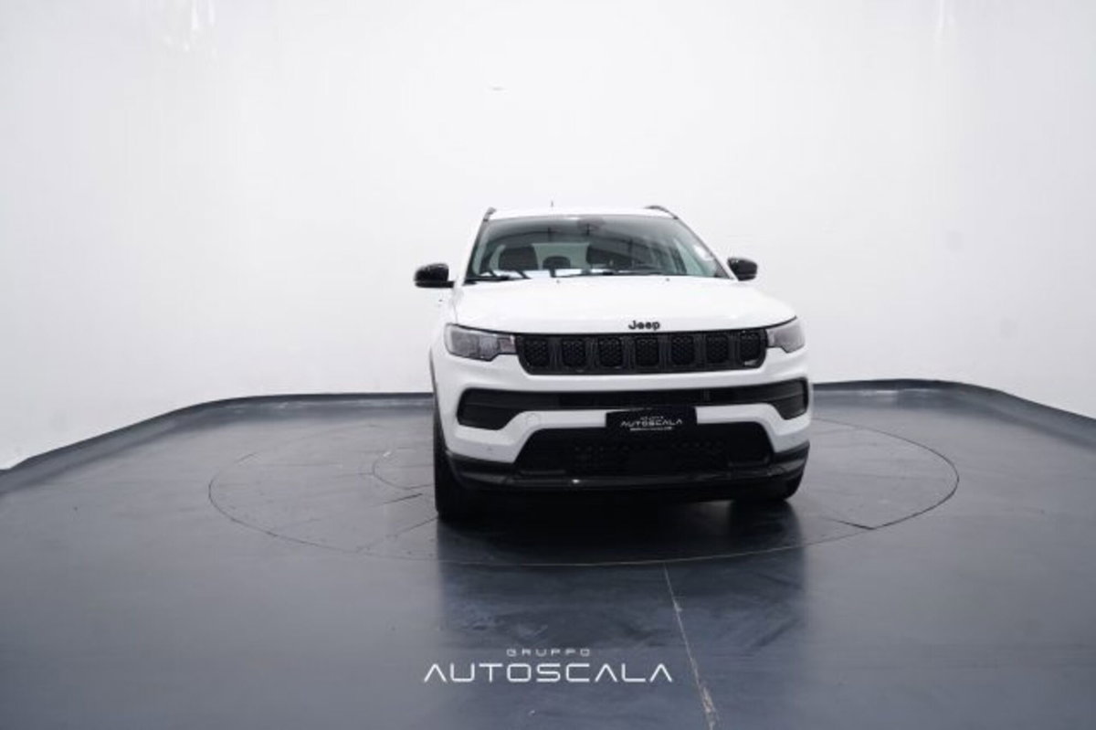 Jeep Compass 1.3 Turbo T4 2WD Night Eagle (2)