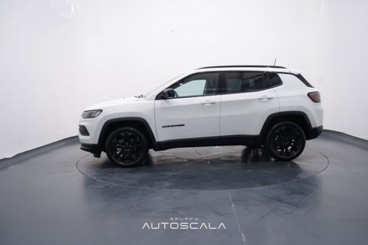 Jeep Compass 1.3 Turbo T4 2WD Night Eagle (3)