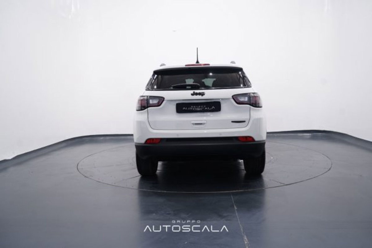 Jeep Compass 1.3 Turbo T4 2WD Night Eagle (5)