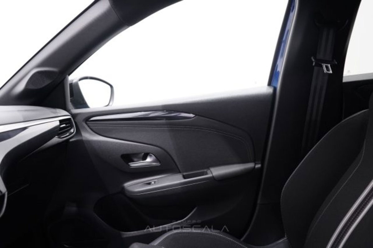 Opel Corsa 1.2 GS s&s 130cv at8 (17)