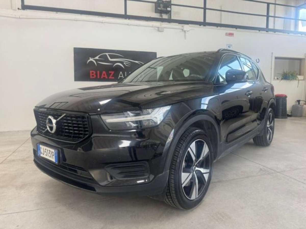 Volvo XC40 T5 Recharge Plug-in Hybrid R-design